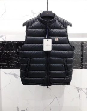 moncler camo body warmer