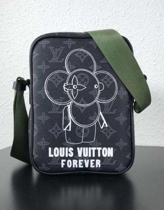 Louis Vuitton Forever Pochette Green – Billionairemart