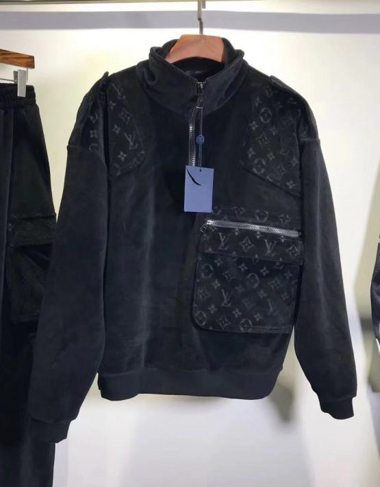 LV LOUIS VUITTON Tracksuit New Top quality from Lordkicks Wendy  whatsapp:+8618057050293 : r/RepVirgins