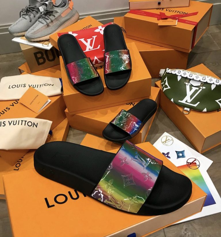 latest lv slippers