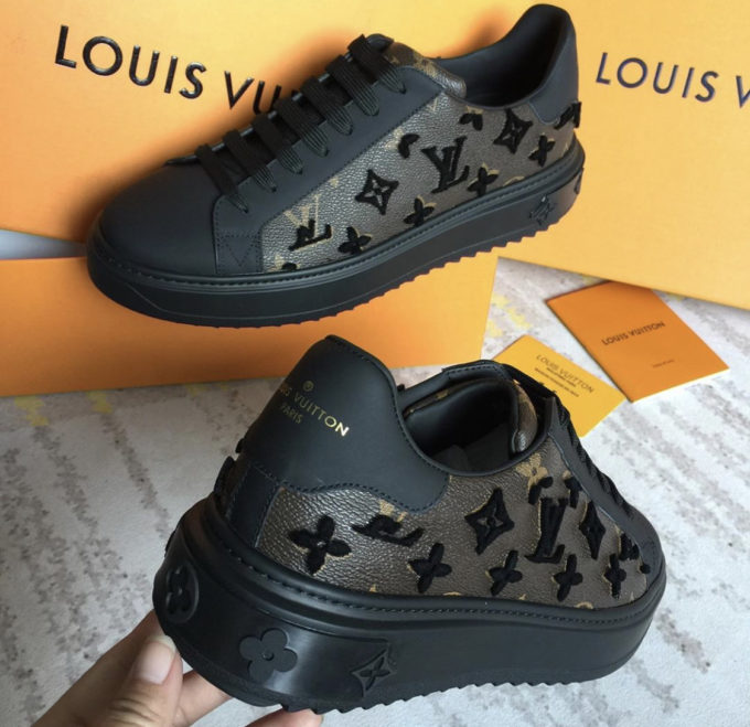 chaussure adiease