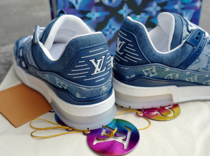 dhgate louis vuitton sneakers
