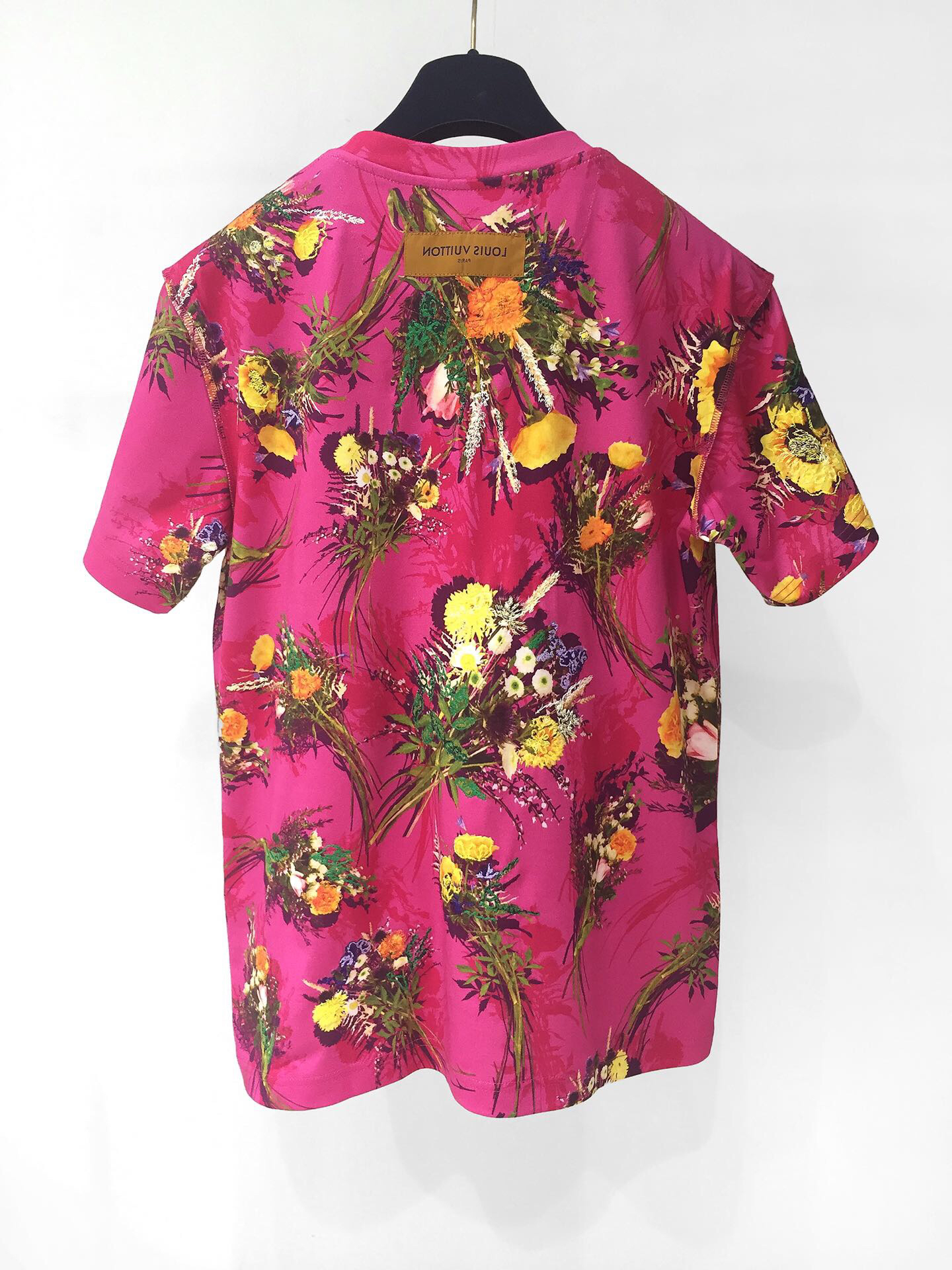 Louis Vuitton PRINTED AND EMBROIDERED FLOWERS T-SHIRT – billionairemart