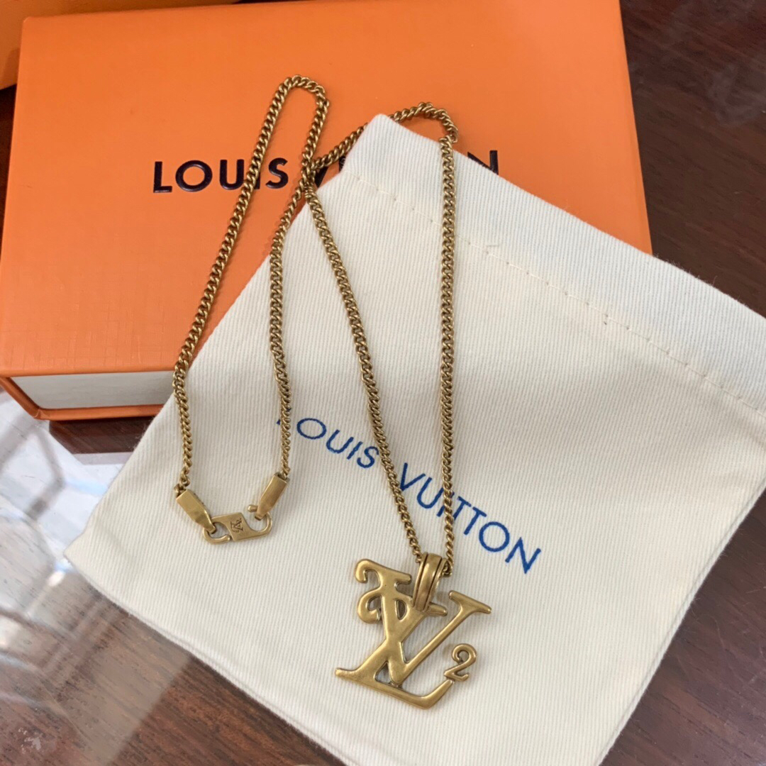 NEW Authentic Louis Vuitton Monogram Yummy Bracelet Coral Size 17
