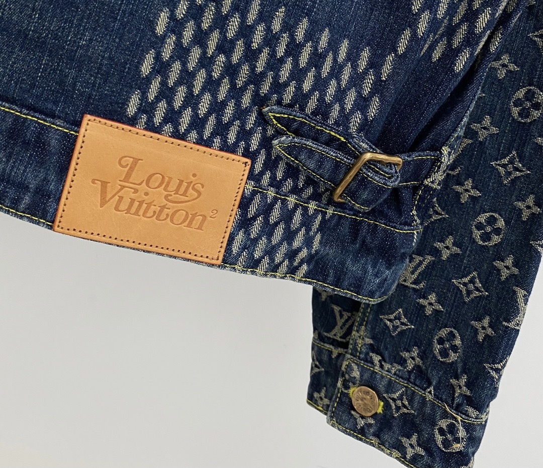 Louis Vuitton Men's Navy Cotton Blend LVSE Drop Needle Monogram Bomber  Jacket – Luxuria & Co.