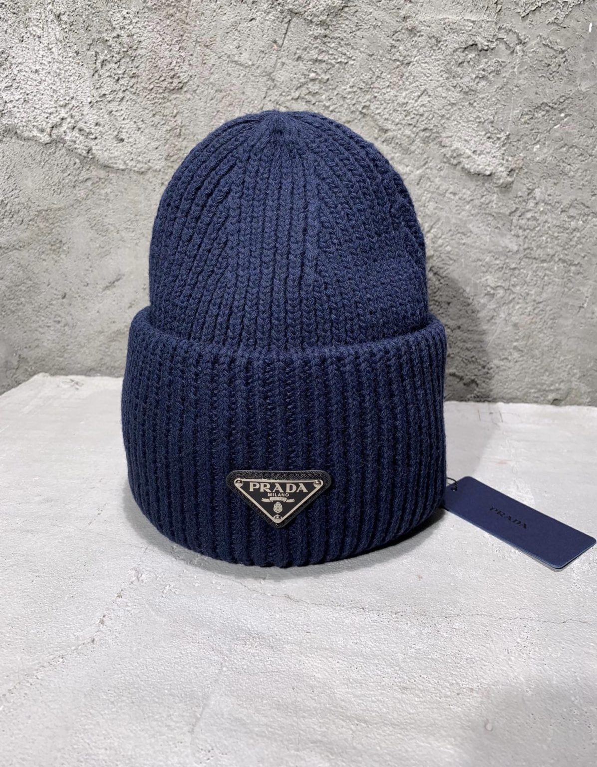 prada wooly hat
