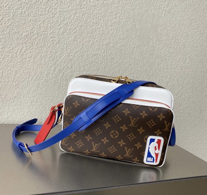 Louis Vuitton X NBA NIL MESSENGER Bag – billionairemart