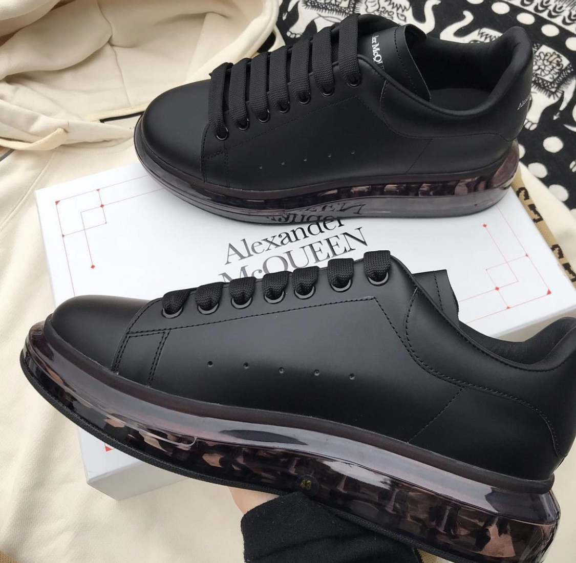 Alexander McQueen Black With Black Sole Sneaker – billionairemart