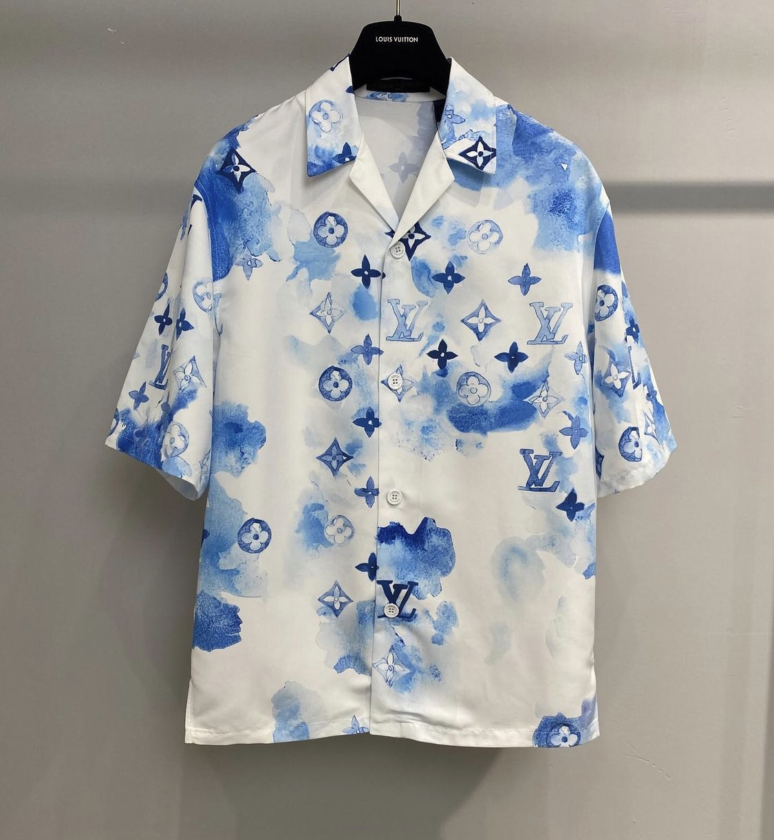 Louis Vuitton 2021 Monogram Watercolor T-Shirt w/ Tags - Neutrals T-Shirts,  Clothing - LOU487165