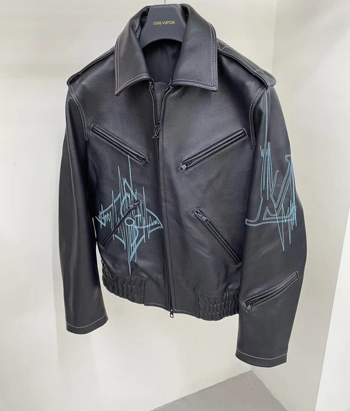Louis Vuitton FREQUENCY CHIC LEATHER Jacket – billionairemart