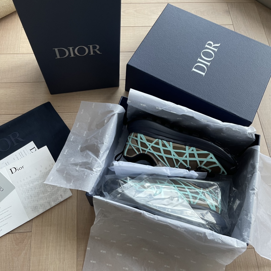 Dior B31 RUNNER SNEAKER Khaki Technical Mesh and Turquoise Rubber ...